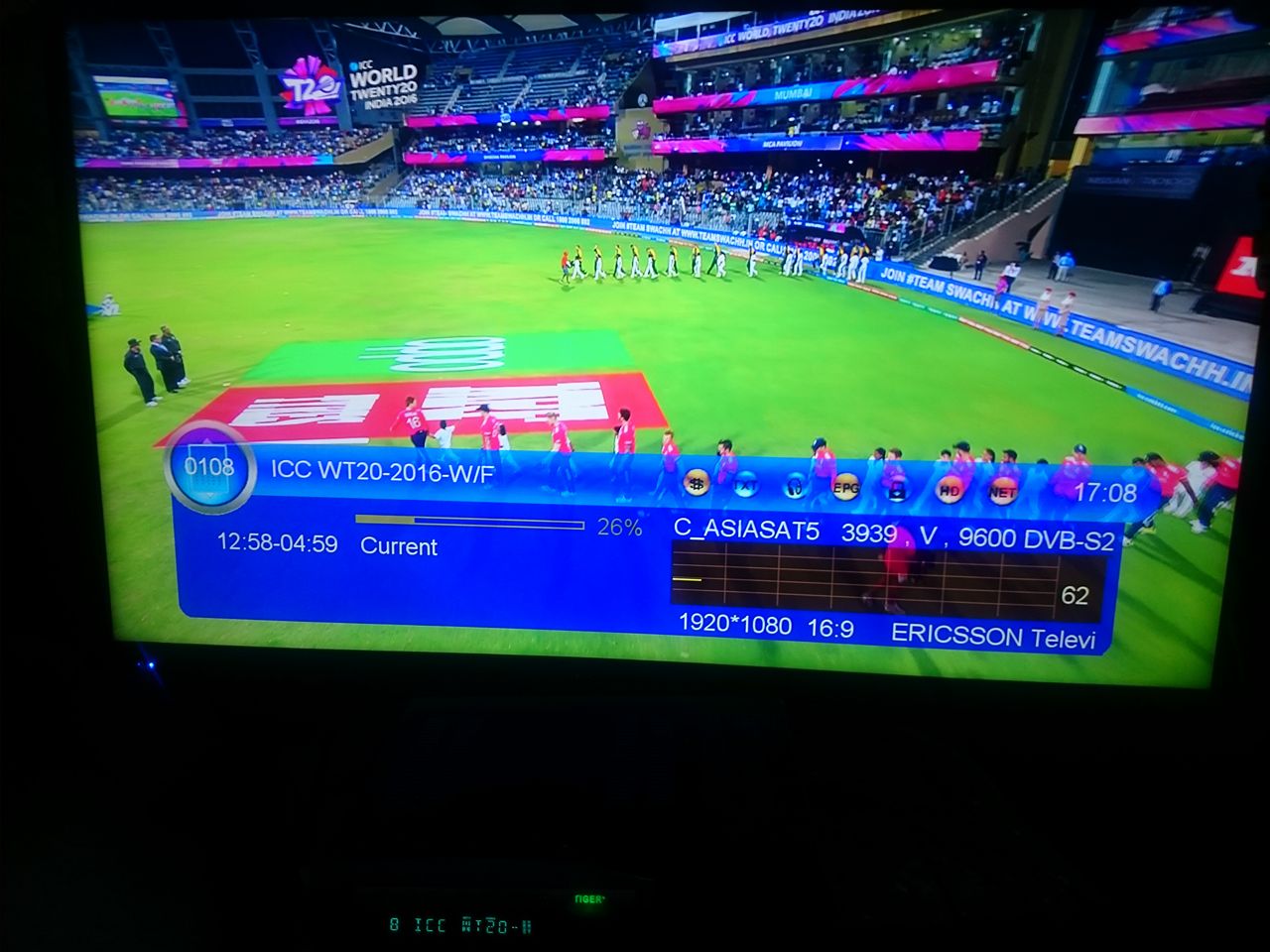 Aus Vs Eng Feed <br />3940 V 9600<br />100E