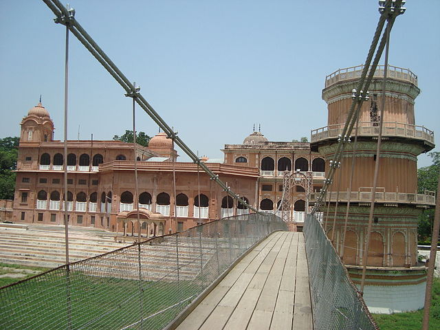 sheesh-mahal-patiala.jpg