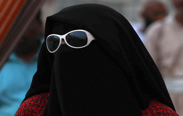 Burka-Women.jpg