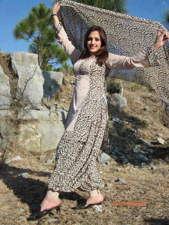 Happy-New-Year-Night-Girls-Photos-2015-Village-Girls-Punjabi-Innocent-Girls-Pictures-6.jpg