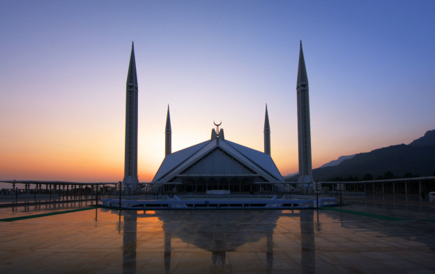 Faisal-Mosque-HD-Wallpaper-624x394.jpg