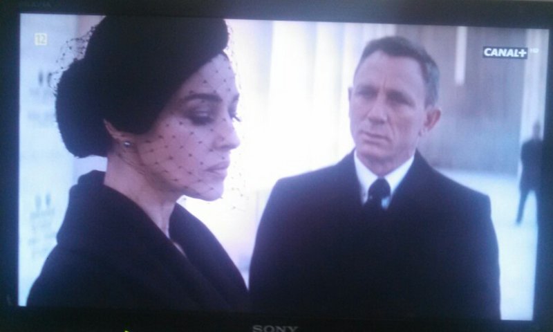 Spectre, on Canal+, TP 11278, HotBird