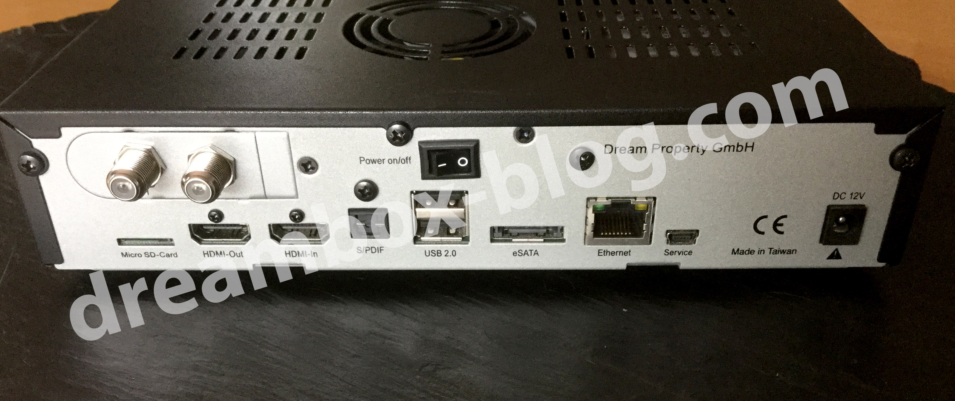 dm820-rückseite1.jpg